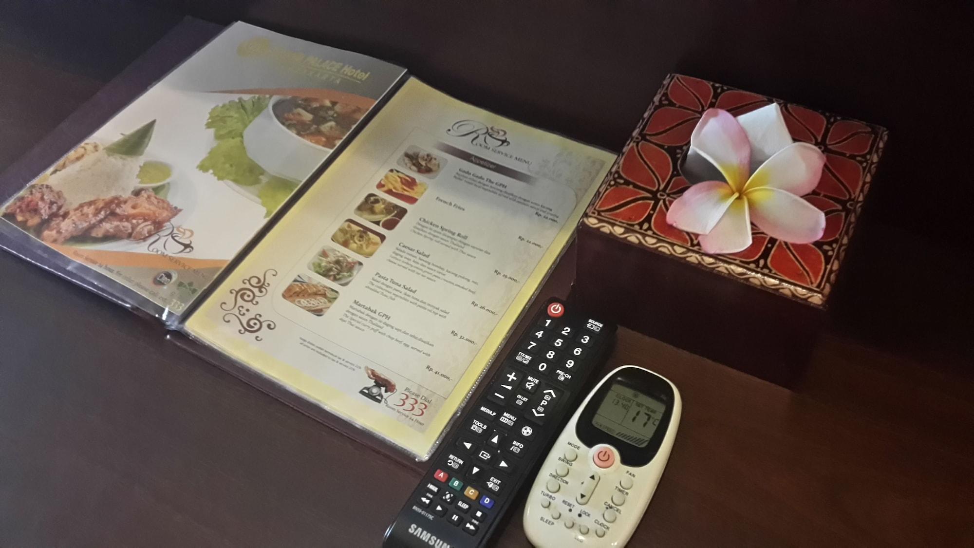 日惹帕里斯皇家酒店 外观 照片